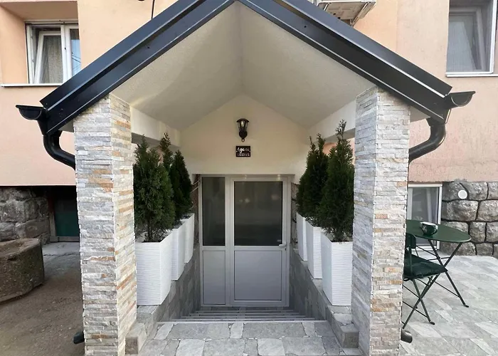 Agate Apartment